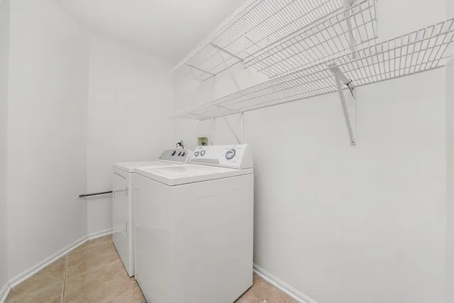 $359,900 | 372 White Tail Drive, Grayslake, IL 60030