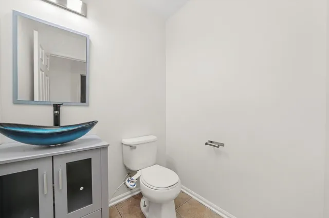 $359,900 | 372 White Tail Drive, Grayslake, IL 60030