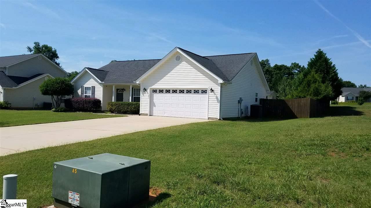 348 Bright Farm Road Duncan, SC 29334 - Photo 2 of 16