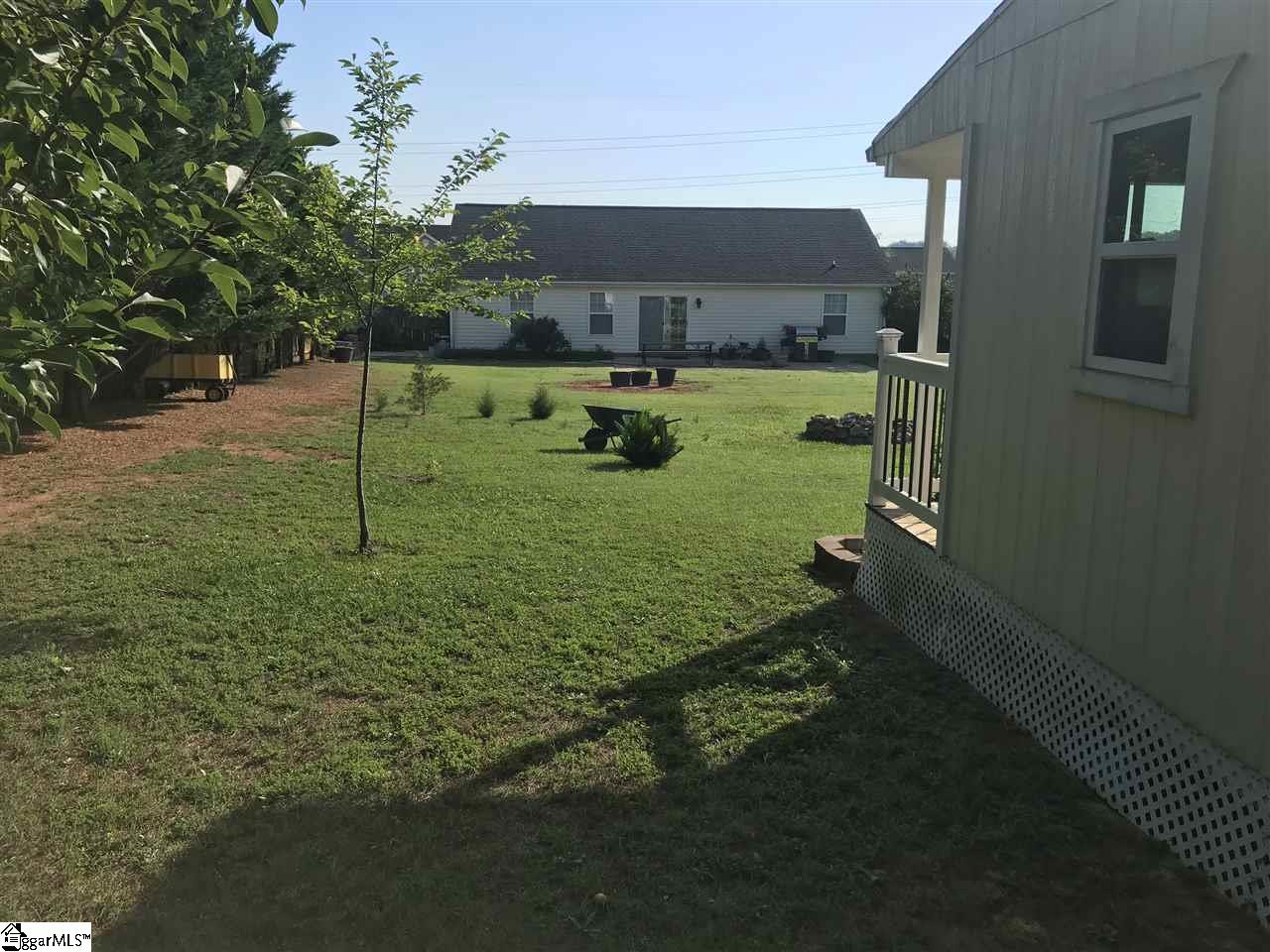348 Bright Farm Road Duncan, SC 29334 - Photo 3 of 16