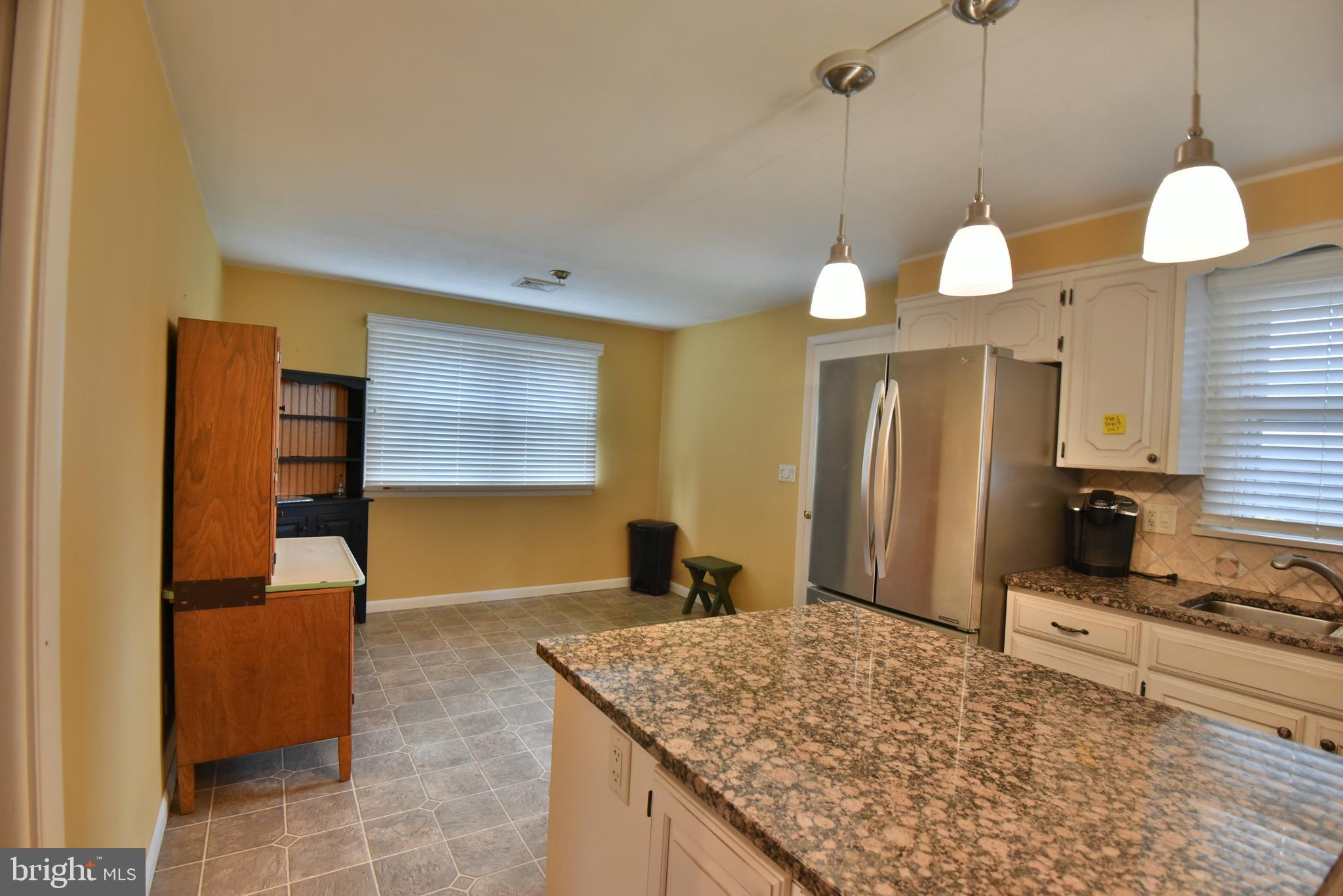 12 Briar Road Lebanon, PA 17042 - Photo 8 of 30 Gallery Image 8