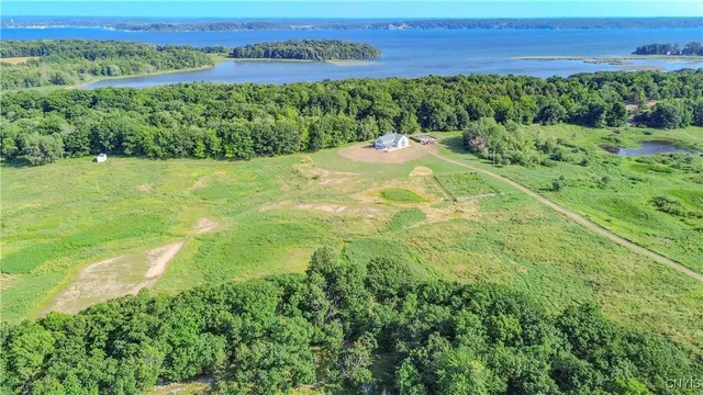 $693,700 | 40790 Head Island Road, Clayton, NY 13624