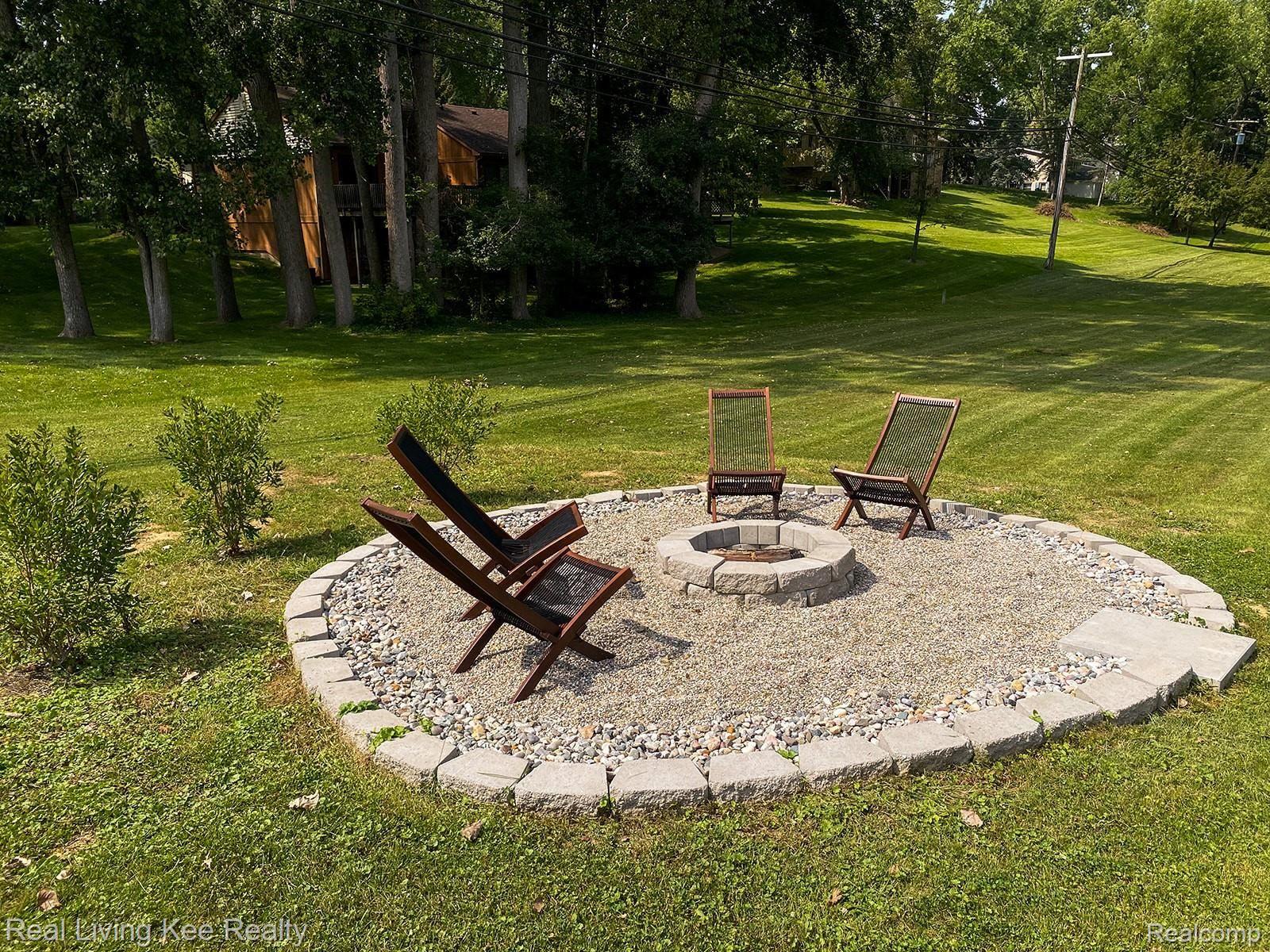 1744 Crooks Road Rochester, MI 48309 - Photo 31 of 34 1744 Crooks Rd-35_websize.jpg