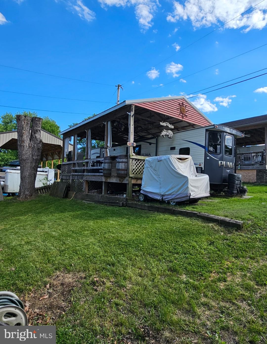 6 Block Lane Falling Waters, WV 25419 - Photo 2 of 35