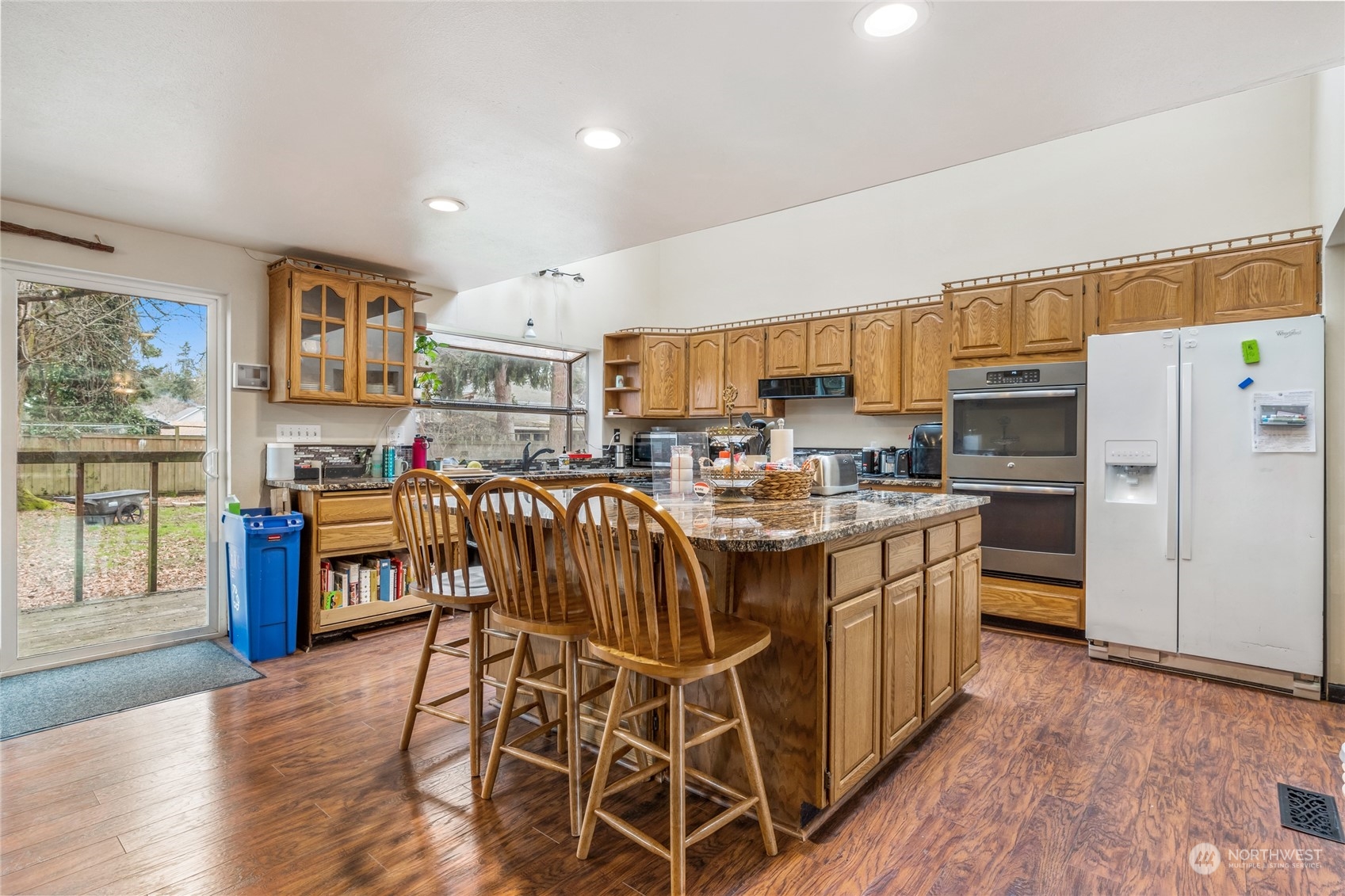 3913 South 322nd Street Federal Way, WA 98001 - Photo 12 of 34