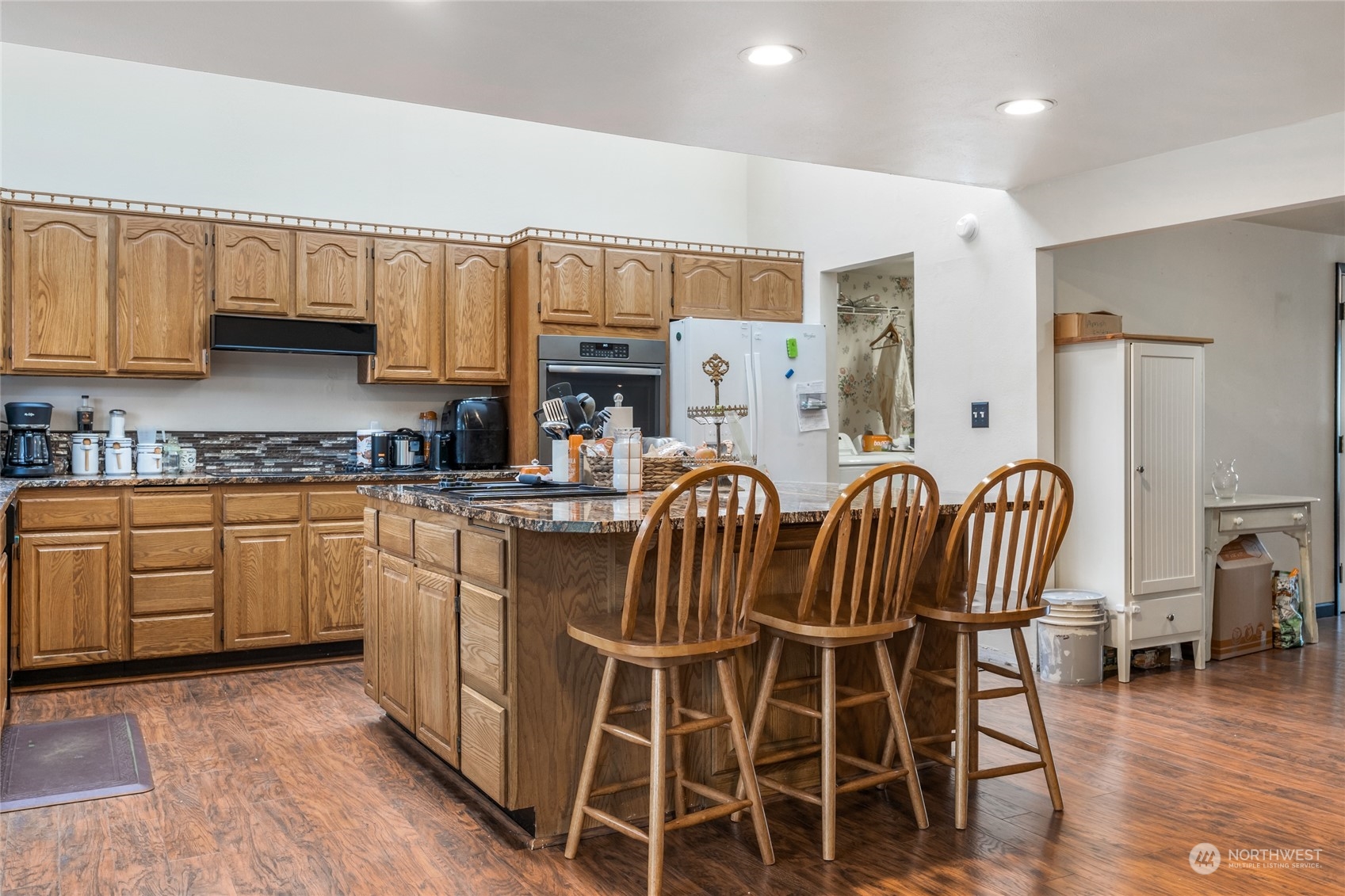 3913 South 322nd Street Federal Way, WA 98001 - Photo 15 of 34