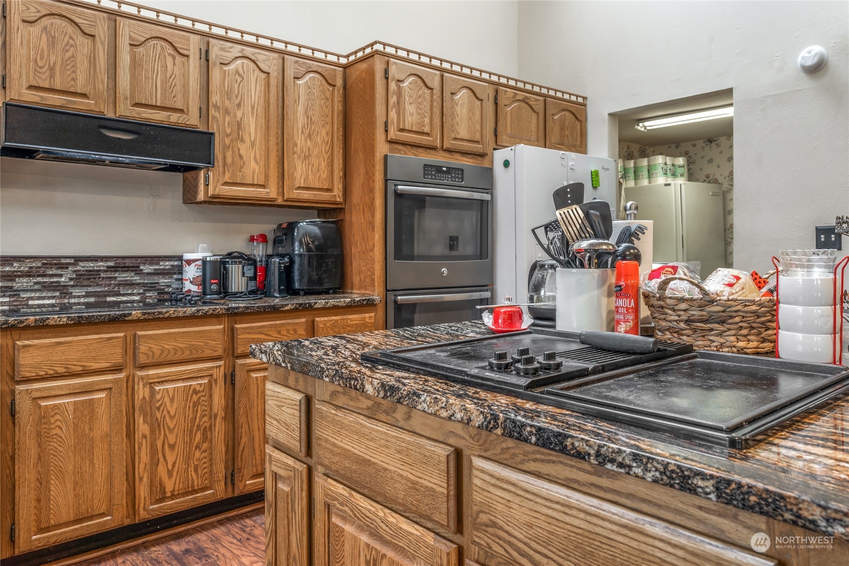 3913 South 322nd Street Federal Way, WA 98001 - Photo 16 of 34