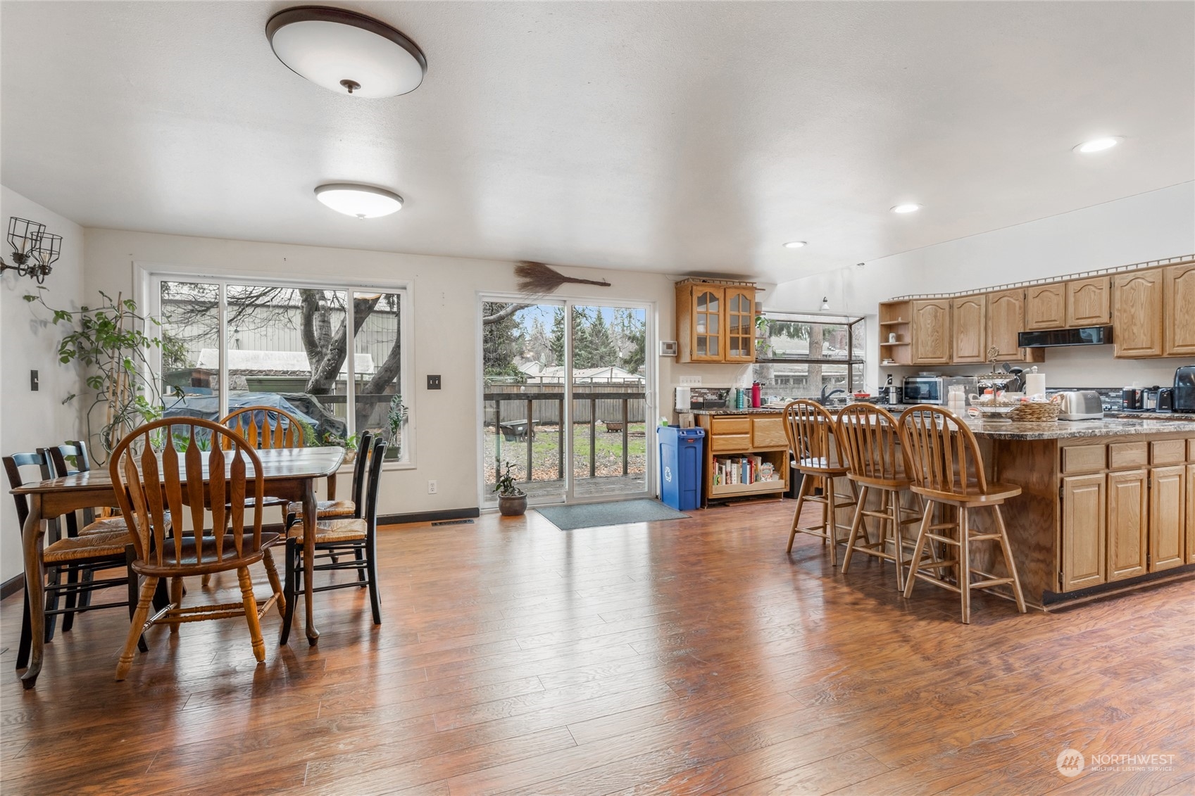 3913 South 322nd Street Federal Way, WA 98001 - Photo 18 of 34