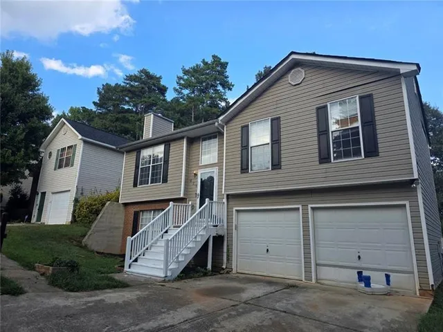 $254,900 | 828 Tradd Court, Stone Mountain, GA 30087