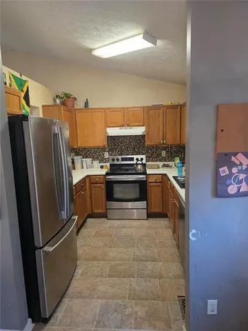 $254,900 | 828 Tradd Court, Stone Mountain, GA 30087