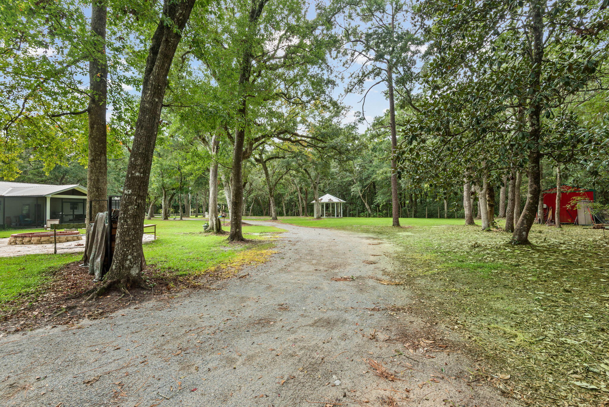 362 Red Barn Road Freeport, FL 32439 - Photo 7 of 74 7-362_Red_Barn_Rd_20260904_29