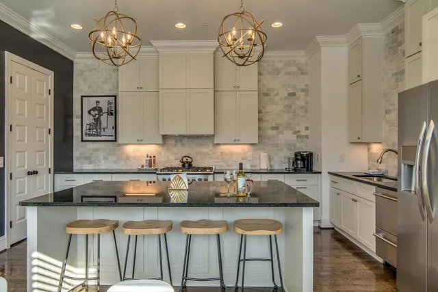 $5,495 | 2125 Acklen Avenue, Unit B, Nashville, TN 37212