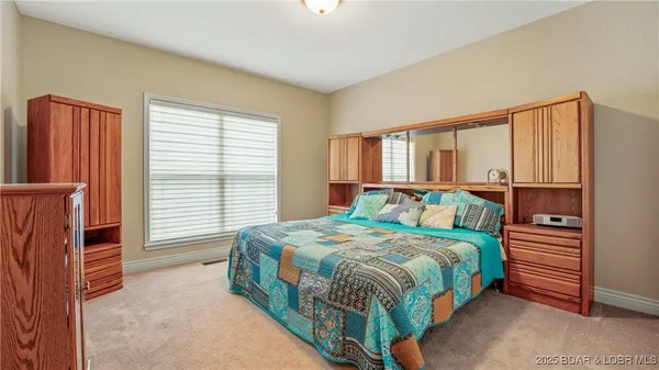 $524,900 | 412 Country Ridge Drive, Camdenton, MO 65020