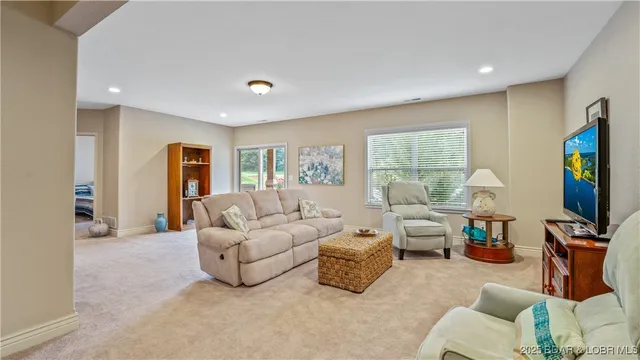 $524,900 | 412 Country Ridge Drive, Camdenton, MO 65020