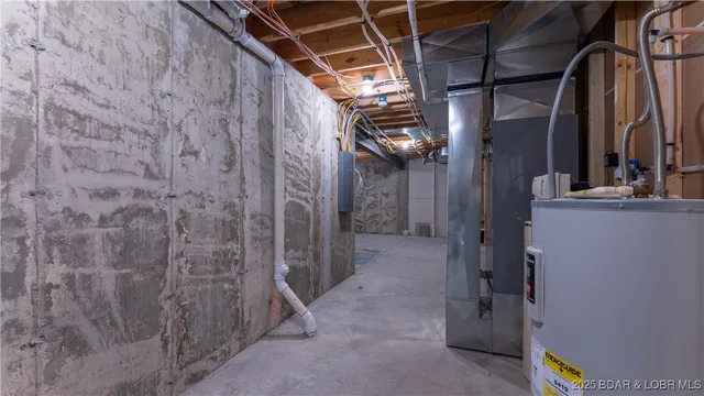 $524,900 | 412 Country Ridge Drive, Camdenton, MO 65020