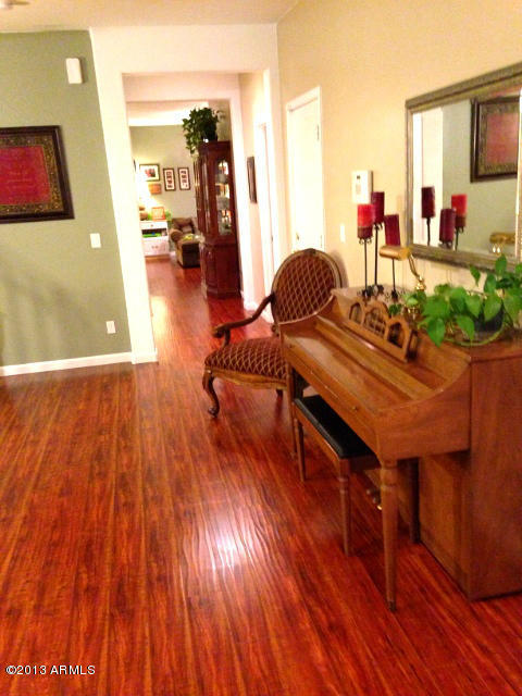 9336 West Payson Road Tolleson, AZ 85353 - Photo 4 of 23 entry way 2