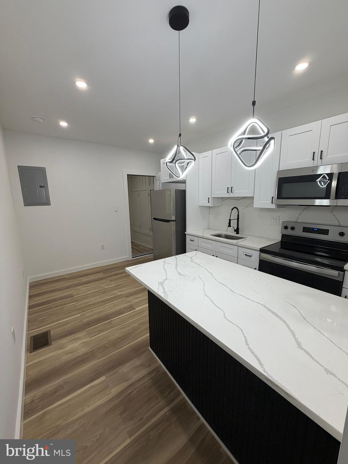 6112 Walnut Street Philadelphia, PA 19139 - Photo 4 of 28