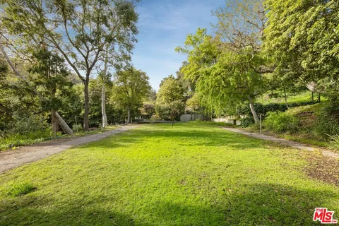 $7,995,000 | 1150 Stone Canyon Road, Los Angeles, CA 90077