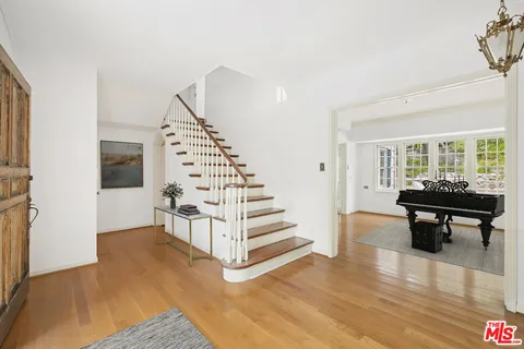 $7,995,000 | 1150 Stone Canyon Road, Los Angeles, CA 90077