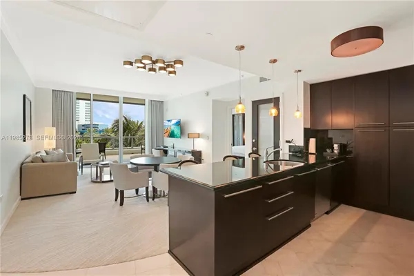 $1,549,000 | 4391 Collins Avenue, Unit 307, Miami Beach, FL 33140