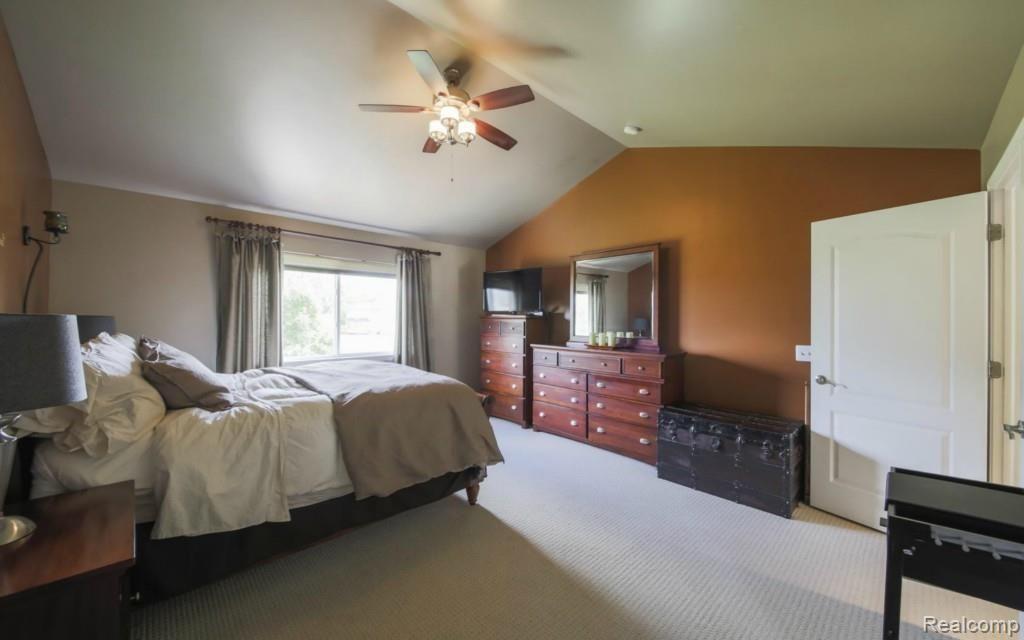 30316 Bradmore Road Warren, MI 48092 - Photo 19 of 25 19-photo-web-1680x1050-136737.jpg