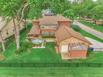 $447,000 | 660 Hillcrest Drive, Huntsville, TX 77340