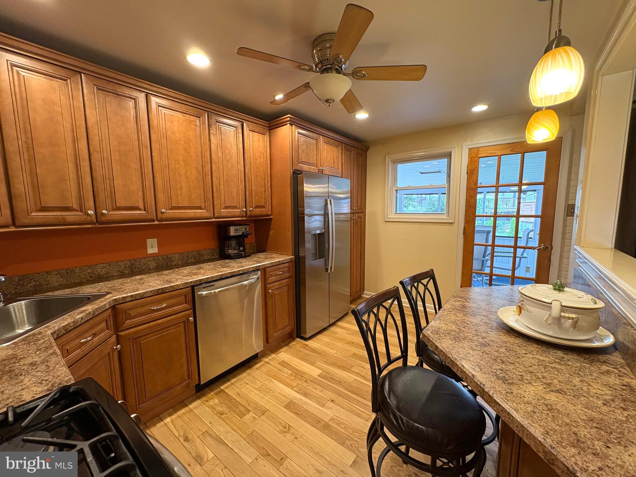 11720 Corry Road Philadelphia, PA 19154 - Photo 17 of 36