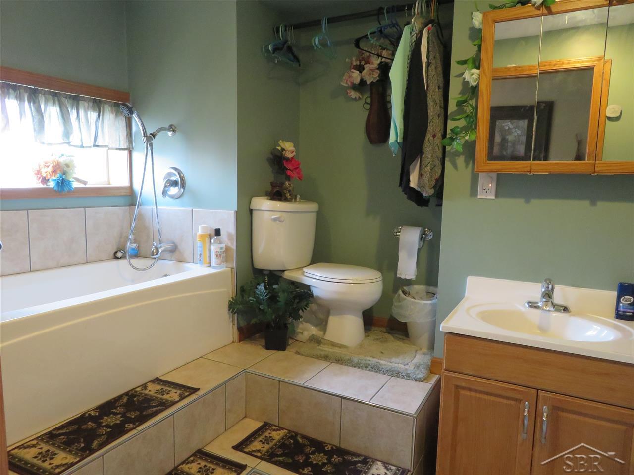 15817 West Brant Road Brant, MI 48614 - Photo 23 of 33 31360620-22.JPG