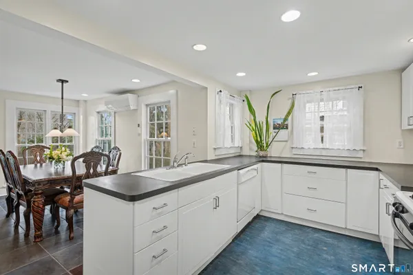 $849,000 | 178 Bradley Street, New Haven, CT 06511