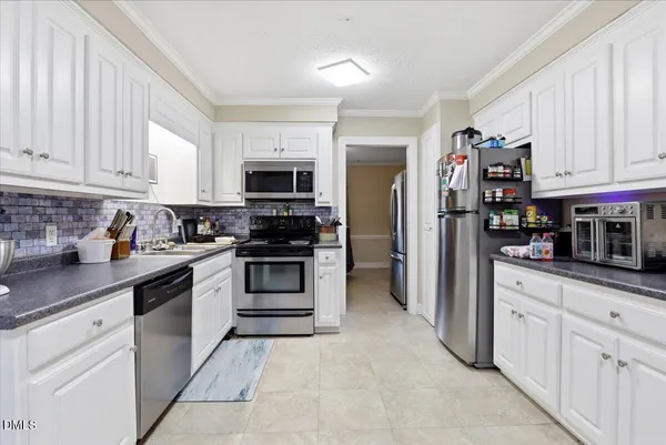 $374,000 | 8156 Renfrow Road, Kenly, NC 27542