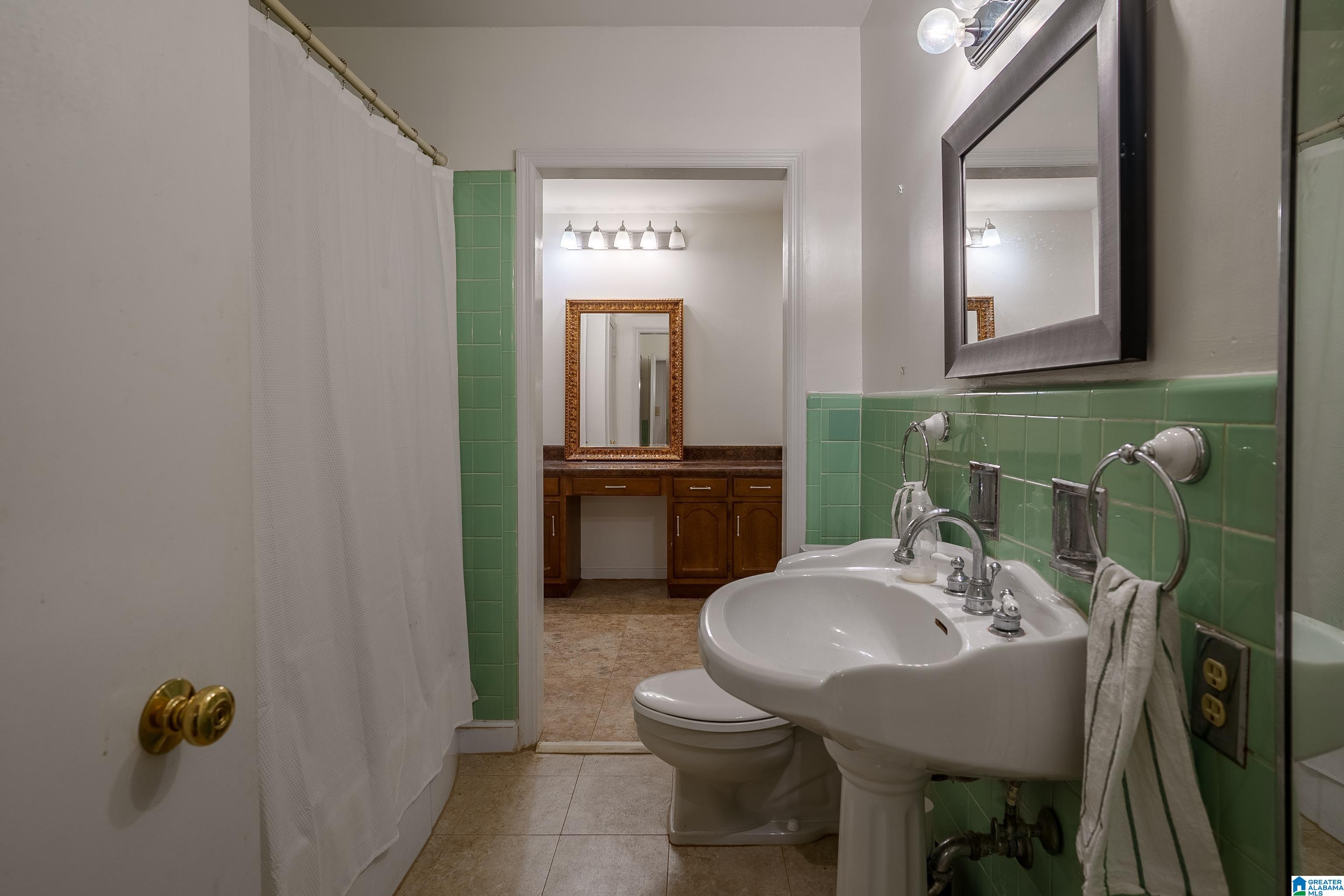 121 Rockaway Road Birmingham, AL 35209 - Photo 18 of 35