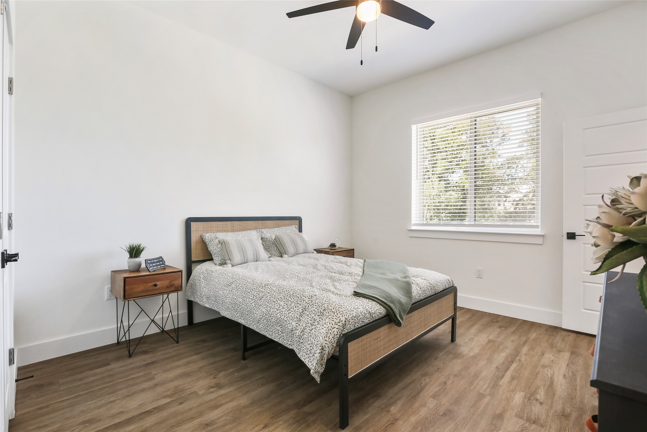 1811 Webberville Road, Unit 1209 Austin, TX 78721 - Photo 16 of 27