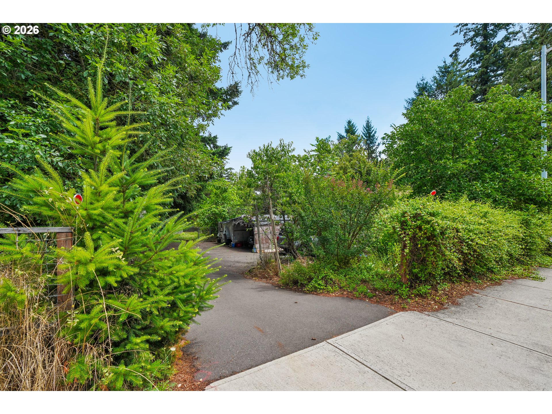 10975 Southwest Walnut Street Portland, OR 97223 - Photo 2 of 40