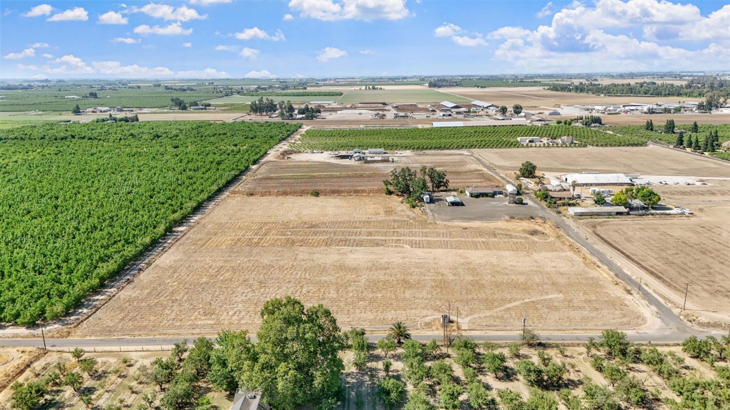 18365 East Clausen Road Turlock, CA 95380 - Photo 13 of 28 a view of a city