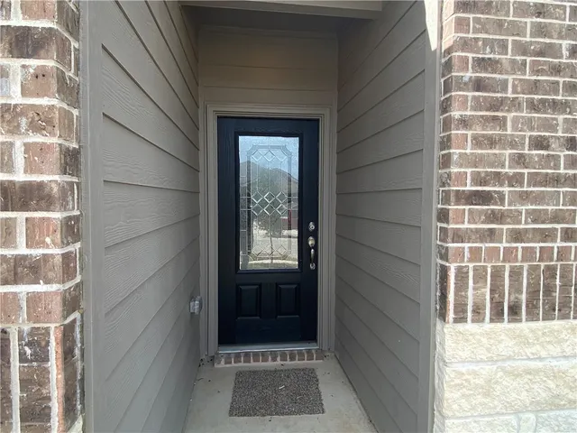 $1,795 | 113 Declaration Lane, Liberty Hill, TX 78642