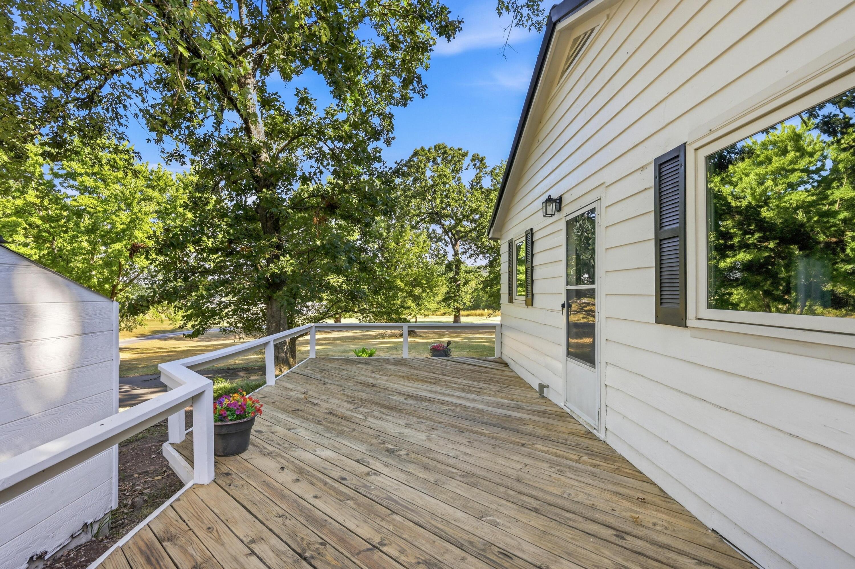16997 State Rte HH Neosho, MO 64850 - Photo 40 of 52 041
