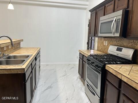 301 Resler Ridge Drive El Paso, TX 79912 - Photo 9 of 21 IMG_1974