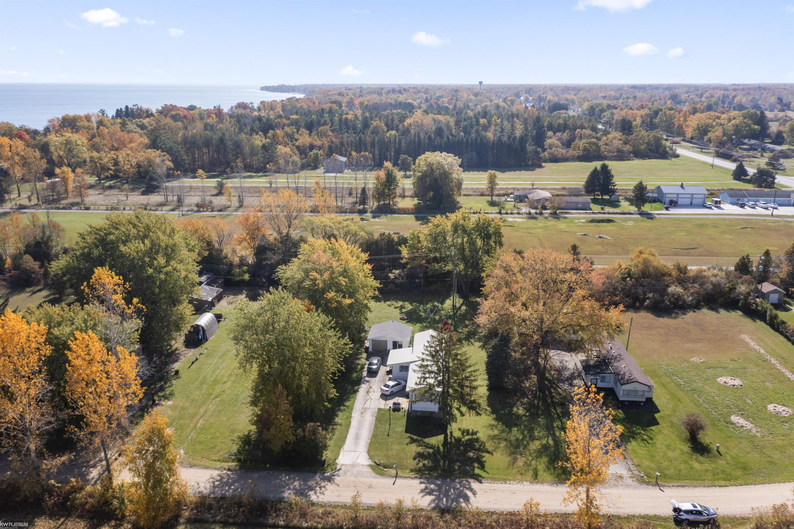 7296 Roger Road Lexington, MI 48450 - Photo 3 of 33