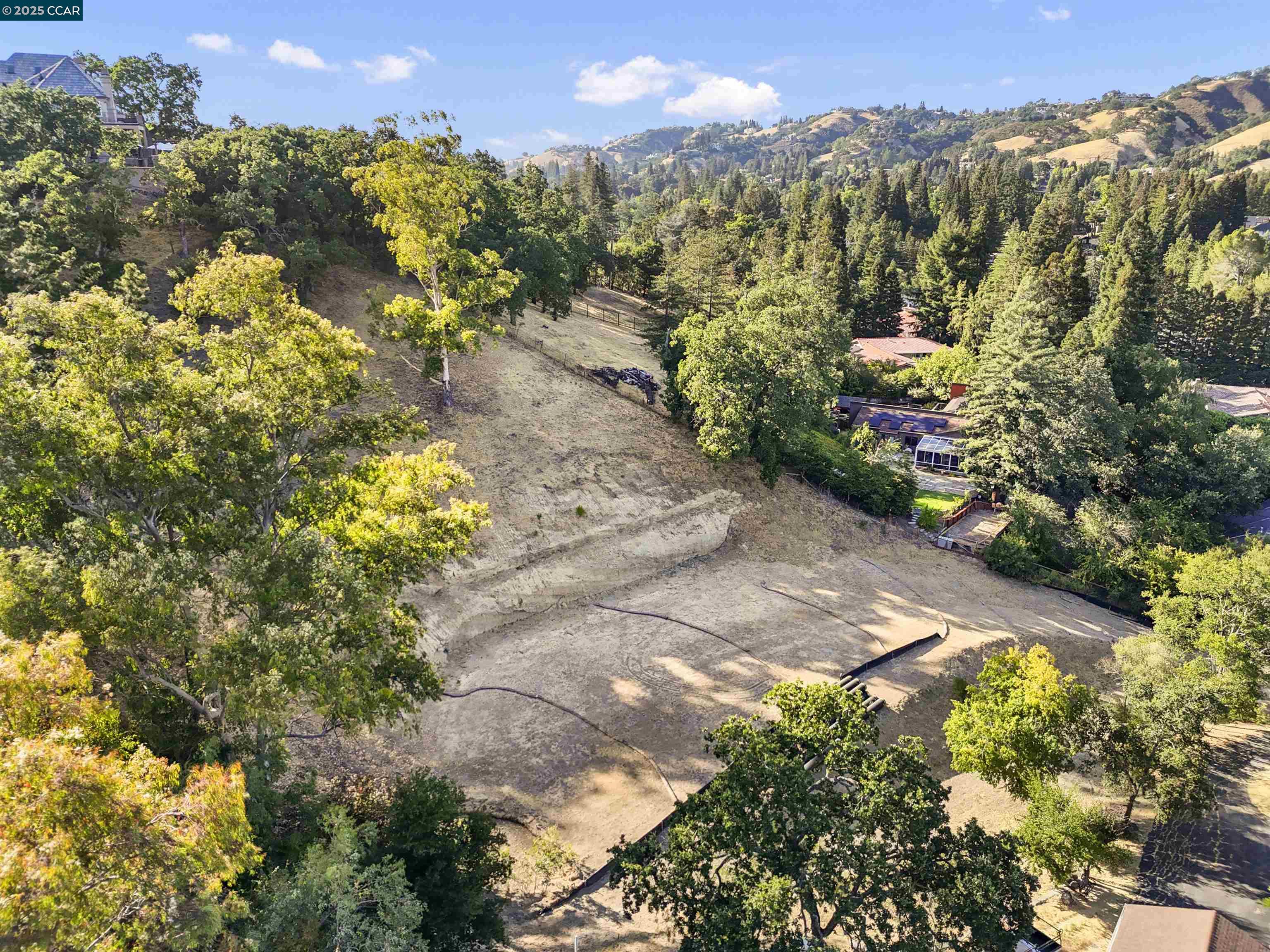 221 Dean Road Alamo, CA 94507 - Photo 17 of 31