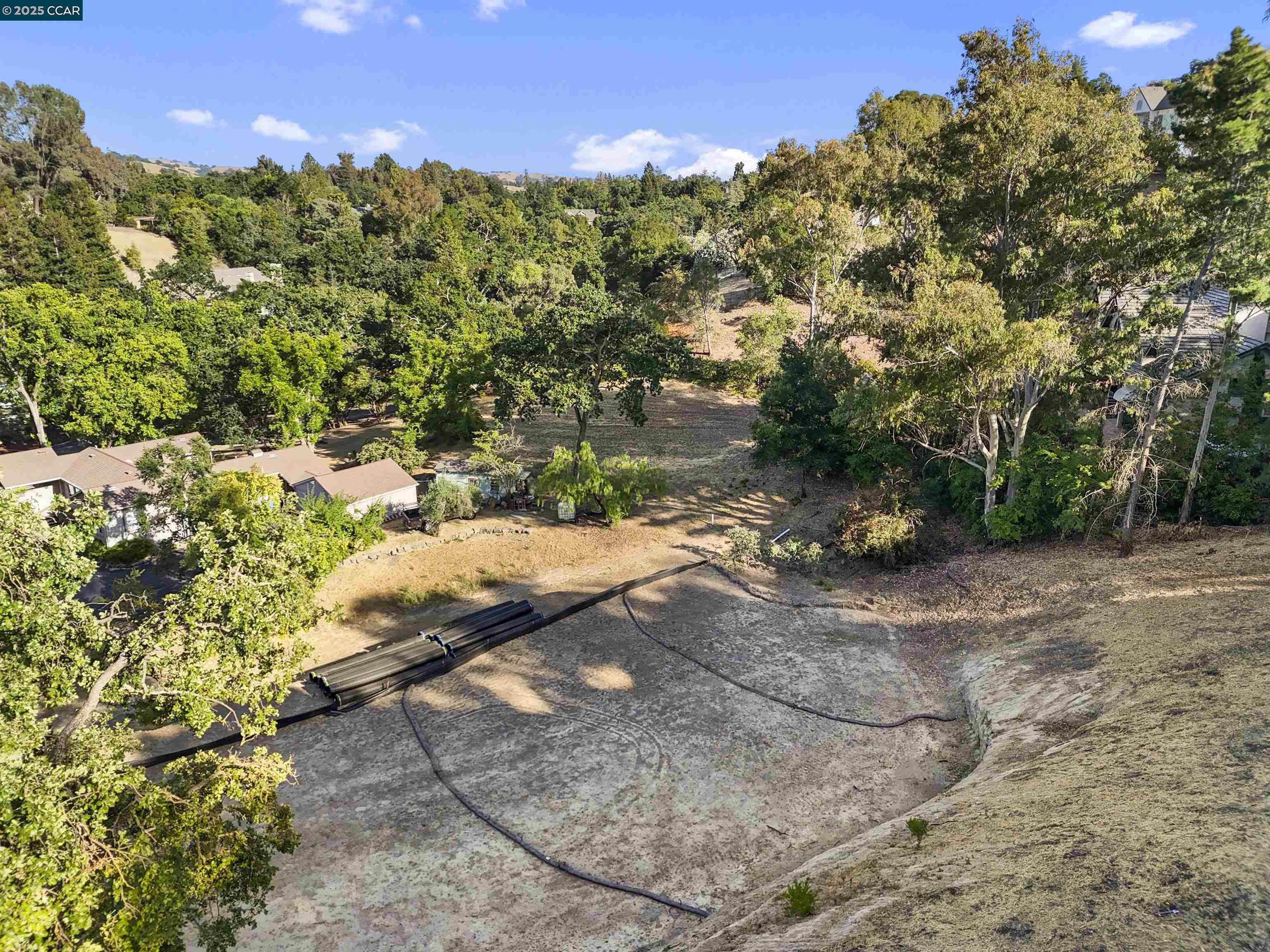 221 Dean Road Alamo, CA 94507 - Photo 2 of 31