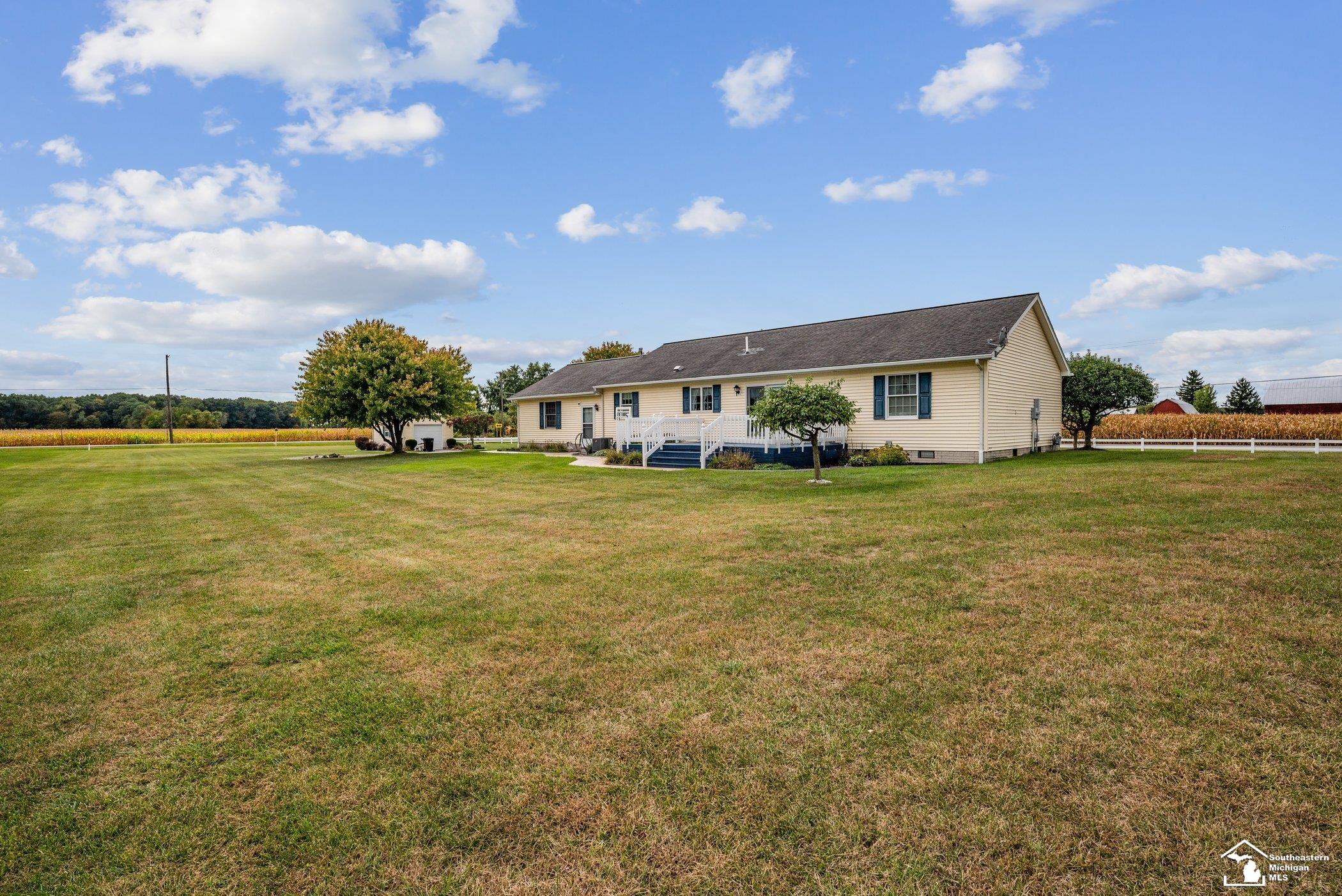 8622 Sumpter Road Maybee, MI 48159 - Photo 4 of 26 Gallery Image 4