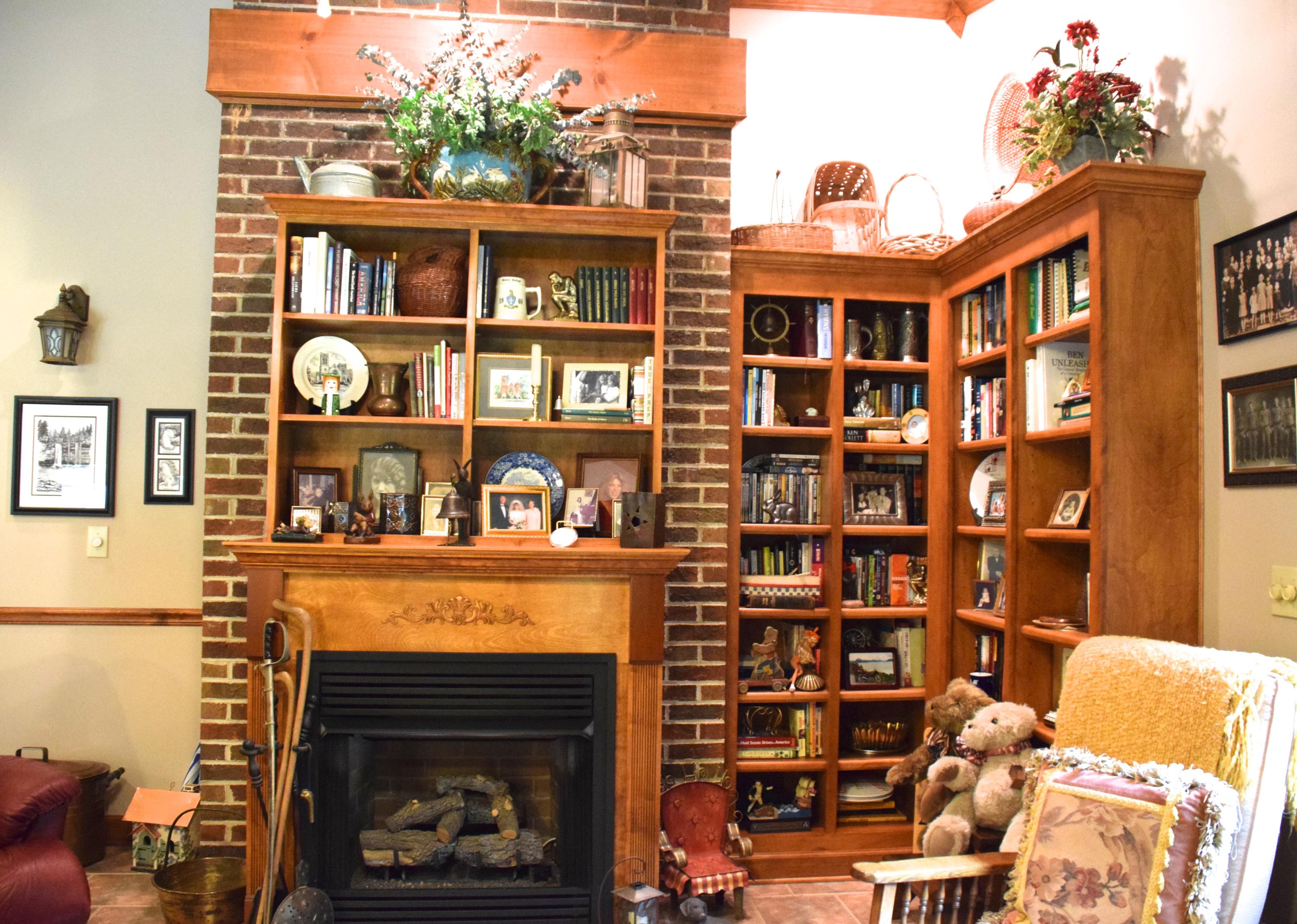 285 County Road 67 Riceville, TN 37370 - Photo 6 of 30 6 Living Room