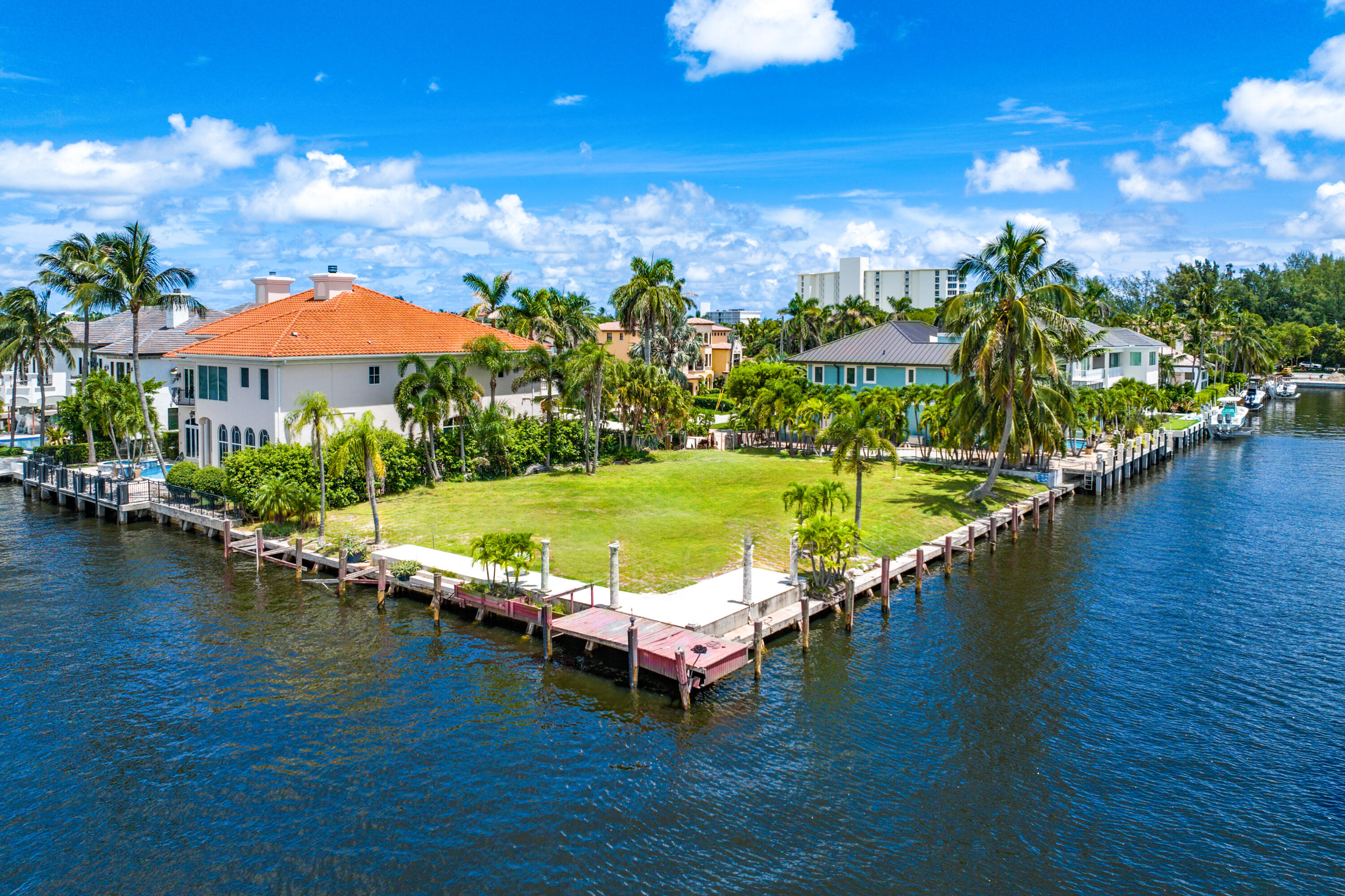 1004 Rhodes Villa Avenue Delray Beach, FL 33483 - Photo 4 of 18 007-1004RhodesVillaAvenue-DelrayBeach-FL