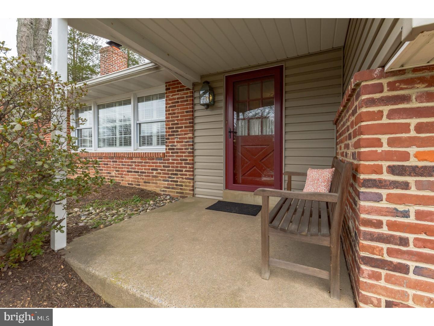 106 Cove Road Broomall, PA 19008 - Photo 2 of 25 Porch
