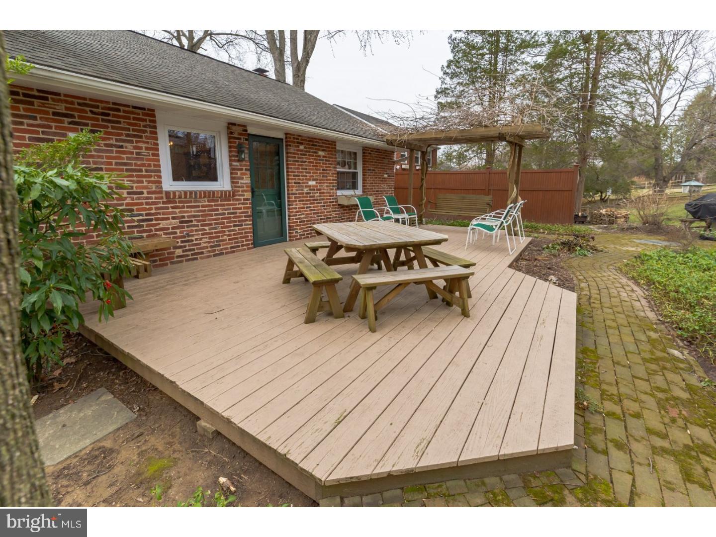 106 Cove Road Broomall, PA 19008 - Photo 23 of 25 Deck