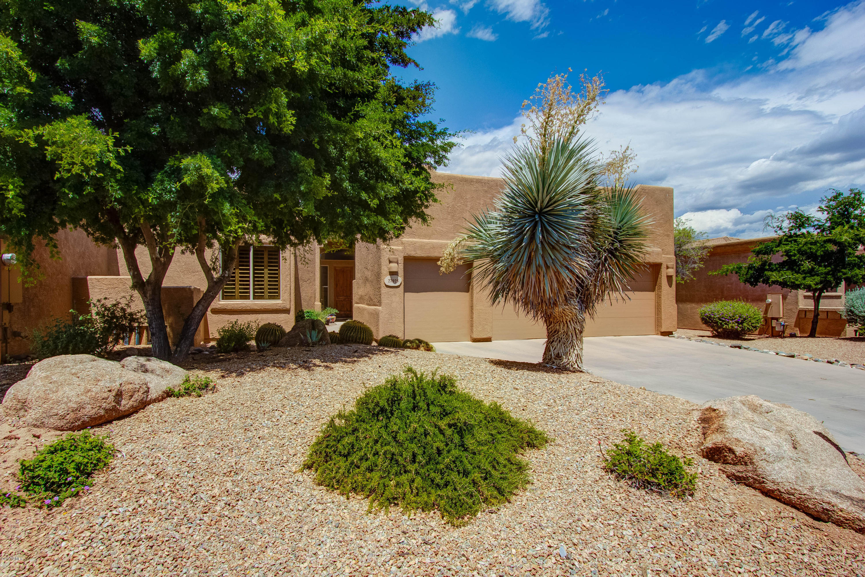 27925 North Quail Spring Road Rio Verde, AZ 85263 - Photo 3 of 40 001_Front Right