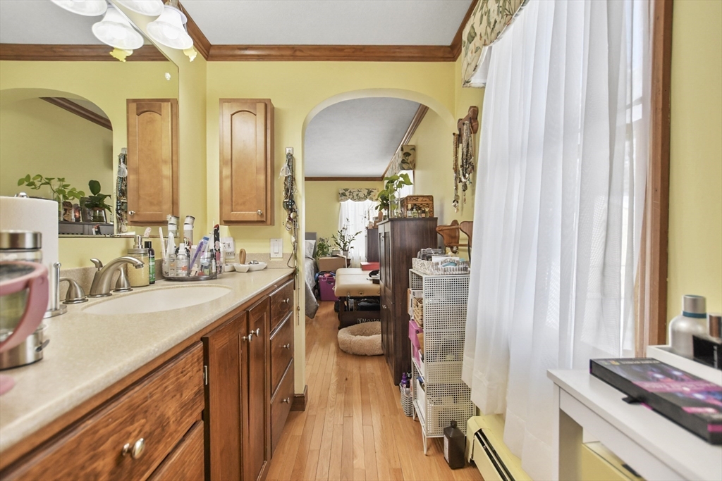264 John Parker Road Falmouth, MA 02536 - Photo 20 of 41 a en suite bathroom with a sink double vanity and a mirror