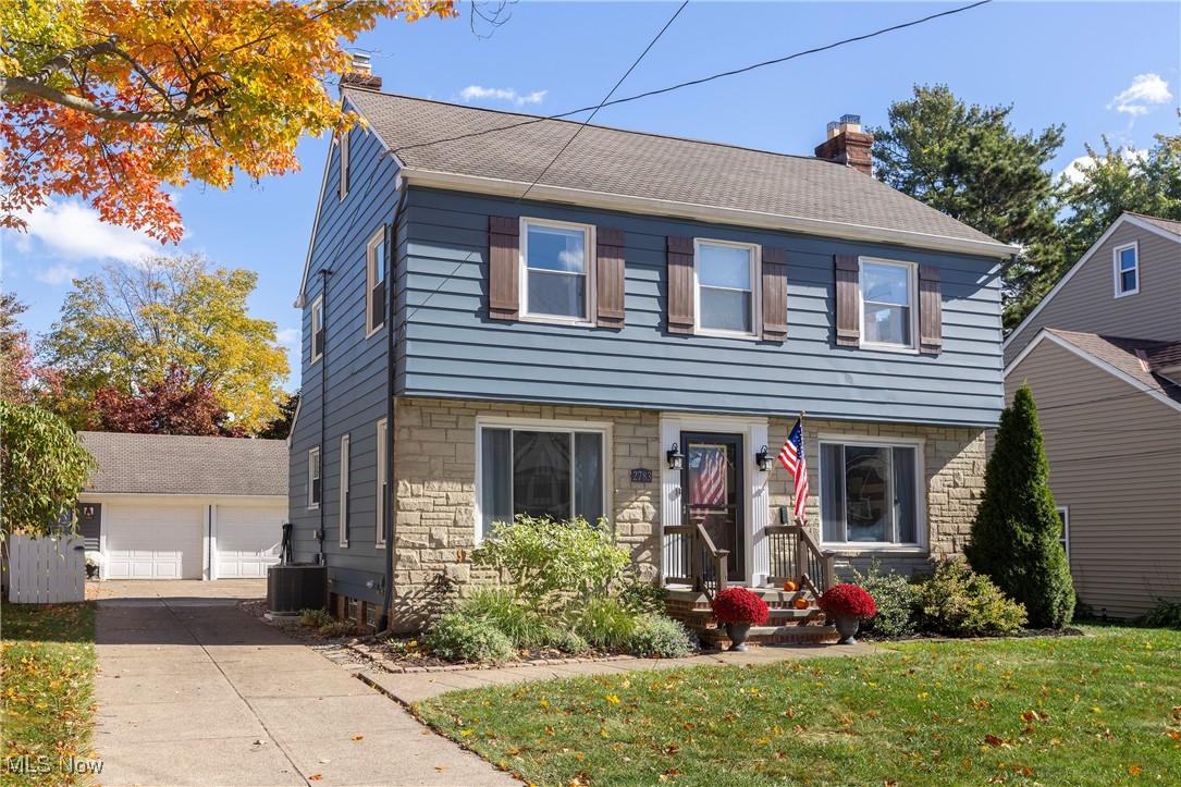 2783 Hampton Road Rocky River, OH 44116 - Photo 3 of 41 Picture perfect and ready for you!