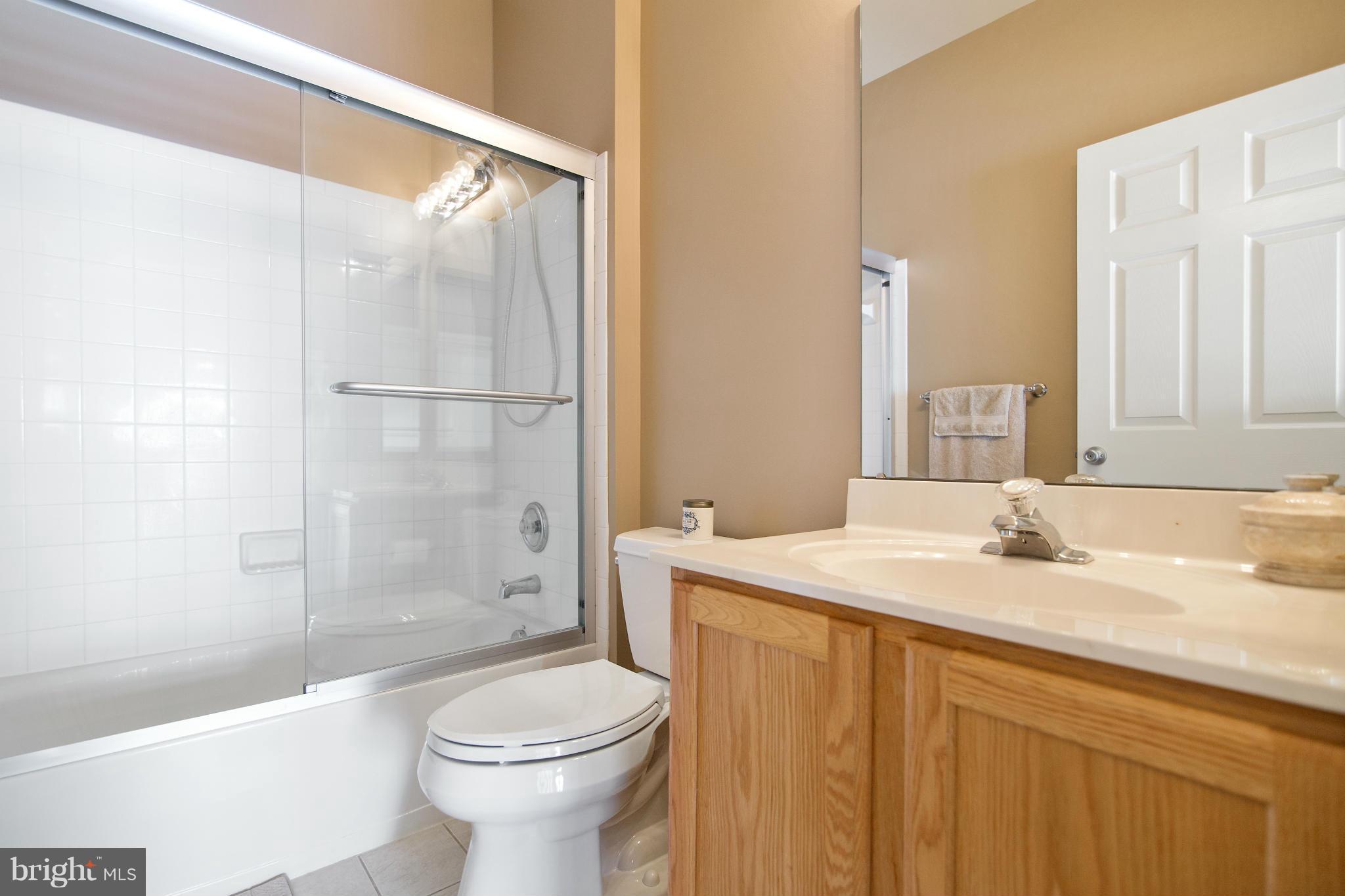18414 Clear Smoke Road Boyds, MD 20841 - Photo 24 of 30 Upper Level Full Bath