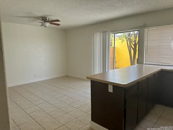 $1,065 | 7138 Brecon, San Antonio, TX 78239